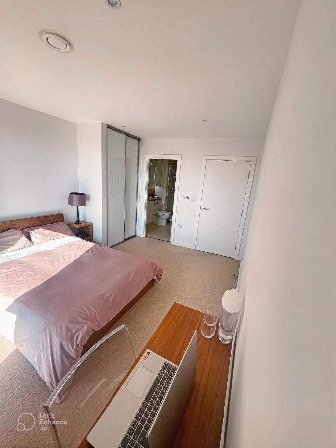 Bright Spacious En-Suite Room W/ London Views - 8Min From London Bridge! Kültér fotó